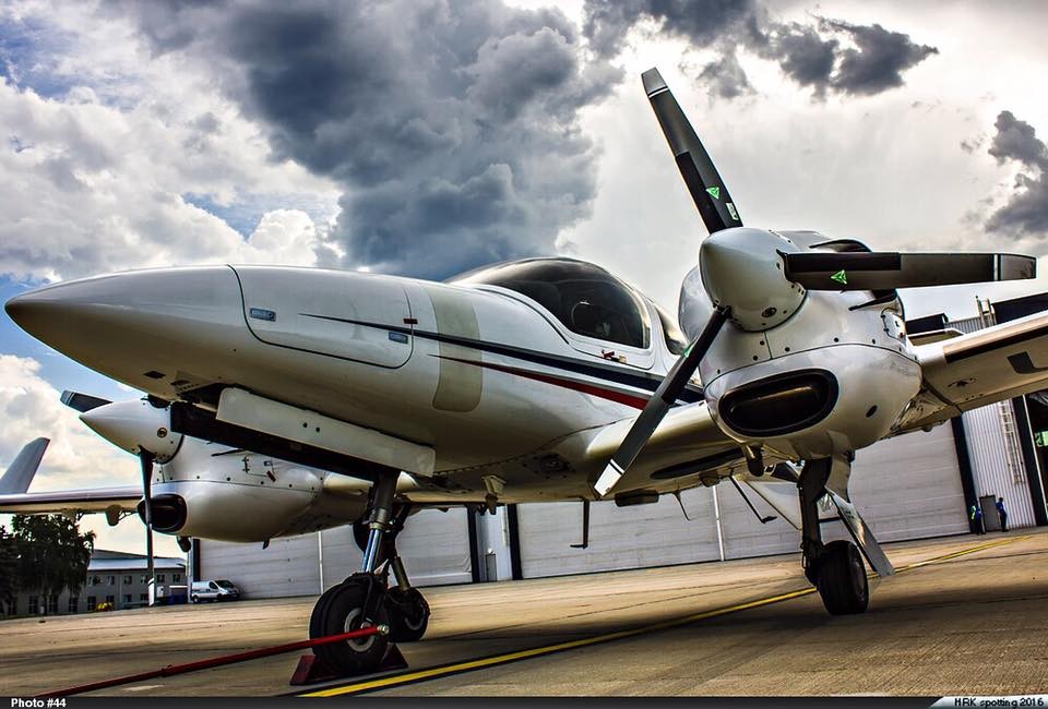 - грандиозное авто и мотошоу, яркие тест-драйвы, выставка автомобилей и мотоциклов BMW