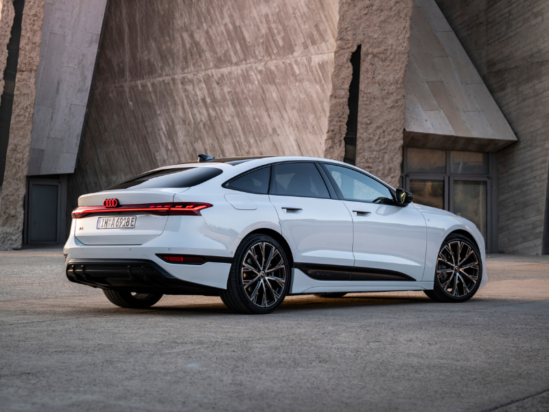 Новий Audi A6 e-tron Sportback 2025 - елегантний електроседан із запасом ходу до 700 км audi-a6-e-tron-sportback-2025.jpg